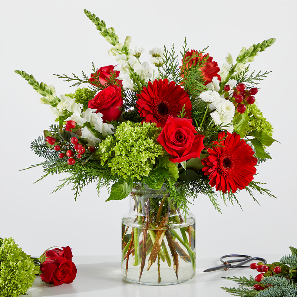 Merry Moment Bouquet – A Florist Original – Oak Ridge Floral Company Llc, Oak Ridge TN