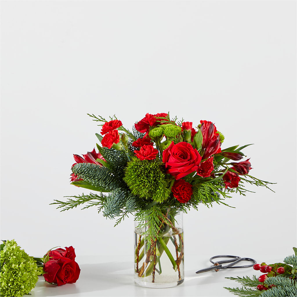 Merry Moment Bouquet – A Florist Original – Oak Ridge Floral Company Llc, Oak Ridge TN