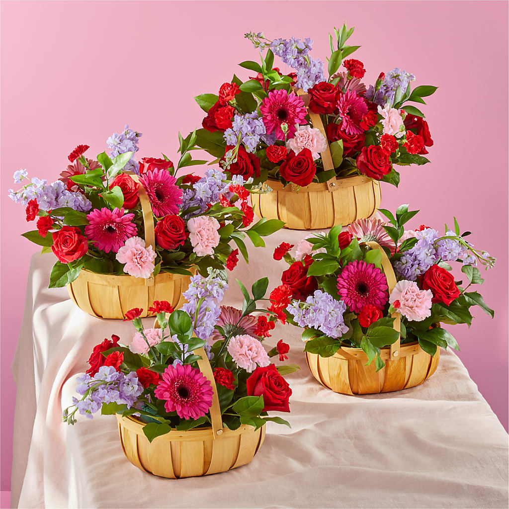 Pink Picnic Basket – Oak Ridge Floral Company Llc, Oak Ridge TN