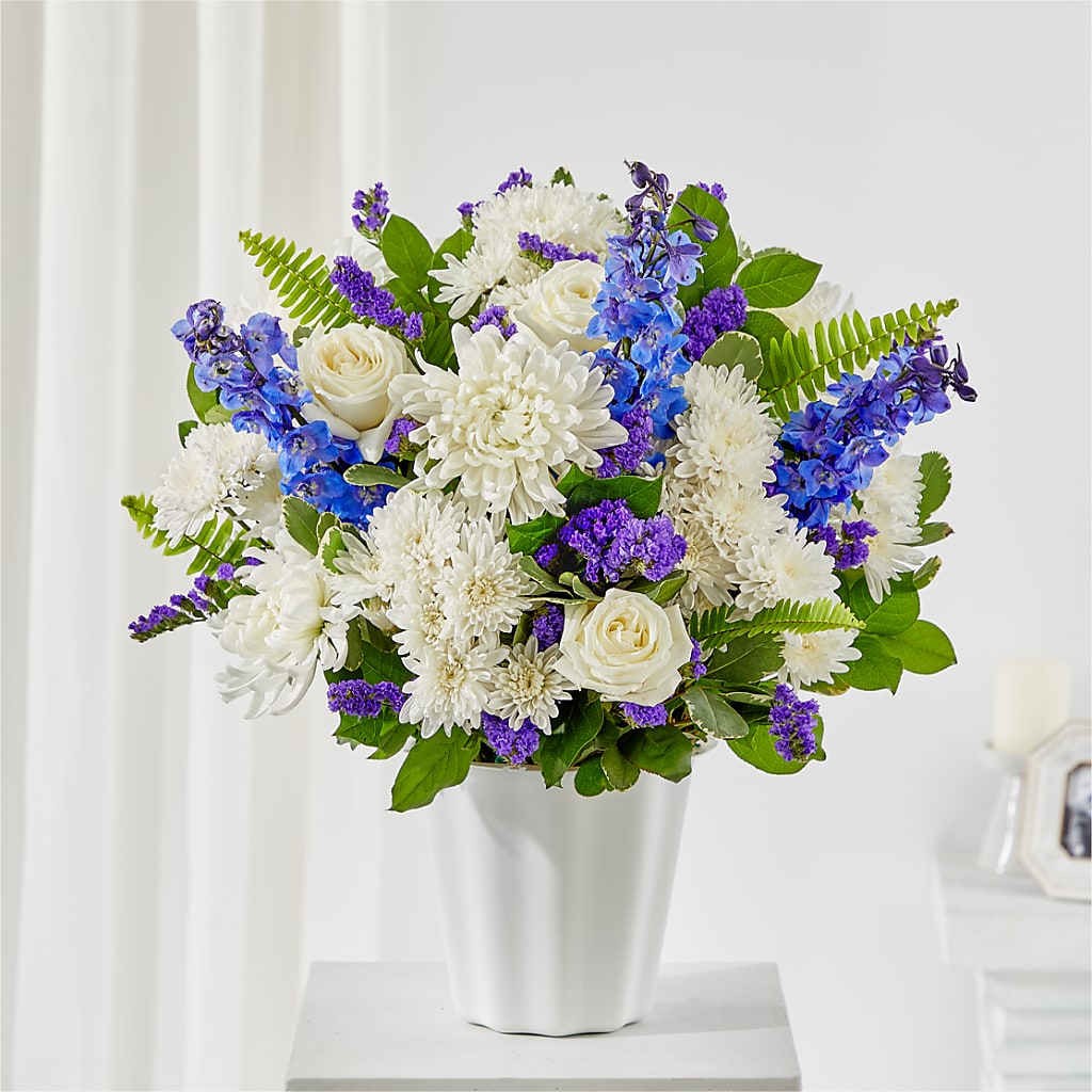 Hold Dear Tabletop Basket – Oak Ridge Floral Company Llc, Oak Ridge TN