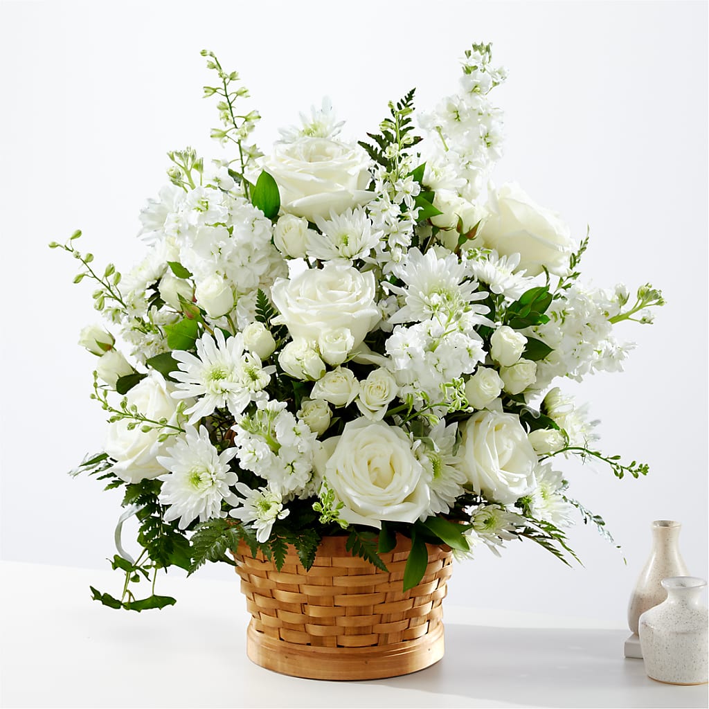 Heartfelt Condolences Arrangement – Oak Ridge Floral Company Llc, Oak Ridge TN