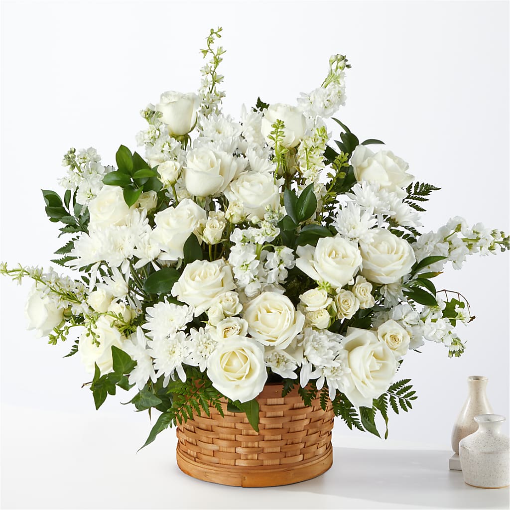 Heartfelt Condolences Arrangement – Oak Ridge Floral Company Llc, Oak Ridge TN