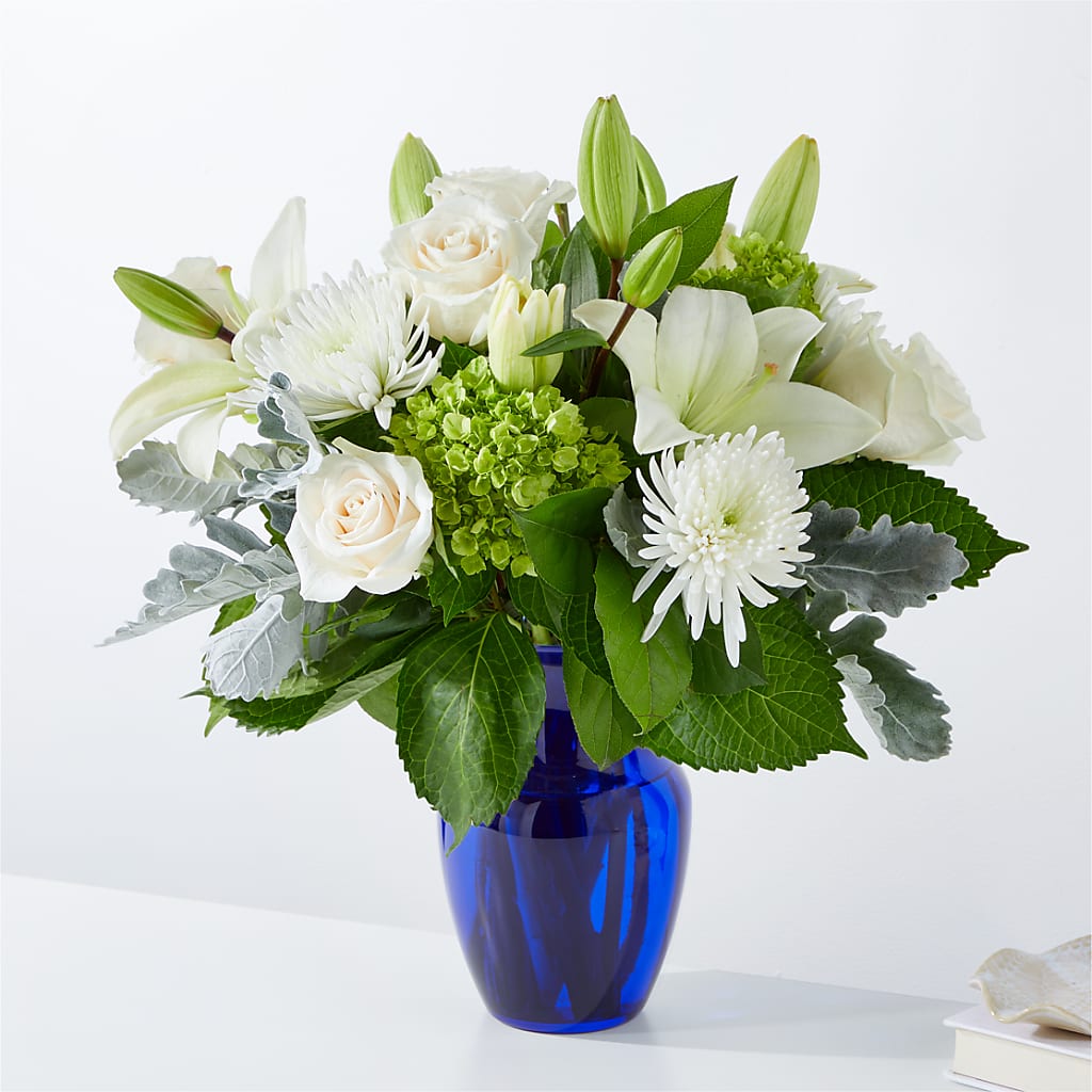 Snowy Dreams Bouquet – Oak Ridge Floral Company Llc, Oak Ridge TN