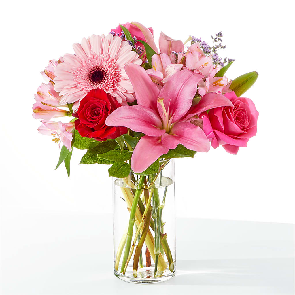 Lots of Love Bouquet – Oak Ridge Floral Company Llc, Oak Ridge TN