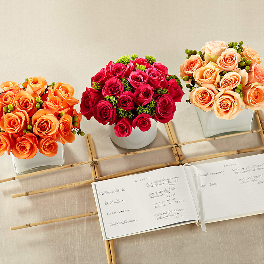 Dawn Rose Centerpiece – Oak Ridge Floral Company Llc, Oak Ridge TN