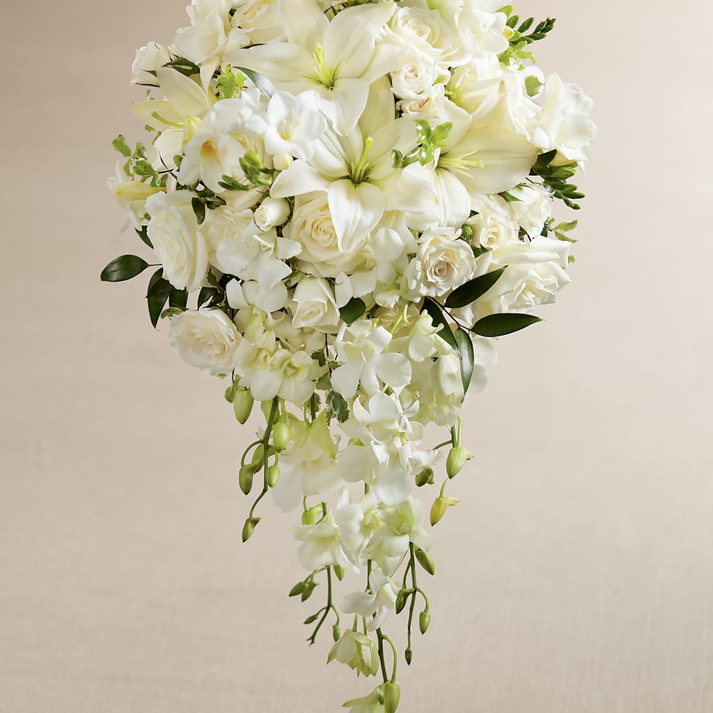 White Wonders Bouquet – Oak Ridge Floral Company Llc, Oak Ridge TN