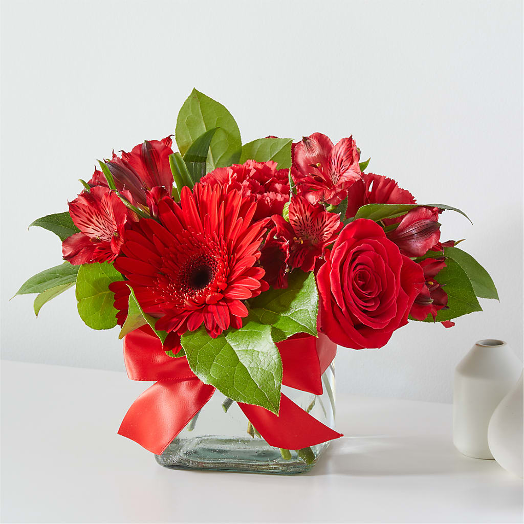 Red Hot Bouquet – Oak Ridge Floral Company Llc, Oak Ridge TN