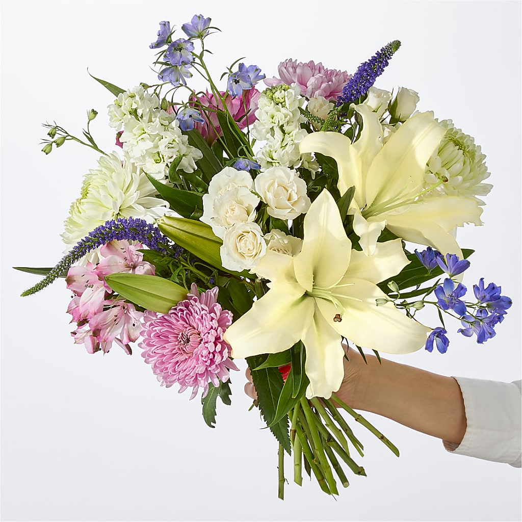 Winter Celebration Bouquet –  Oak Ridge Floral Company Llc, Oak Ridge TN