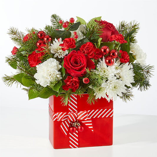 Presents Under the Tree Bouquet –  Oak Ridge Floral Company Llc, Oak Ridge TN