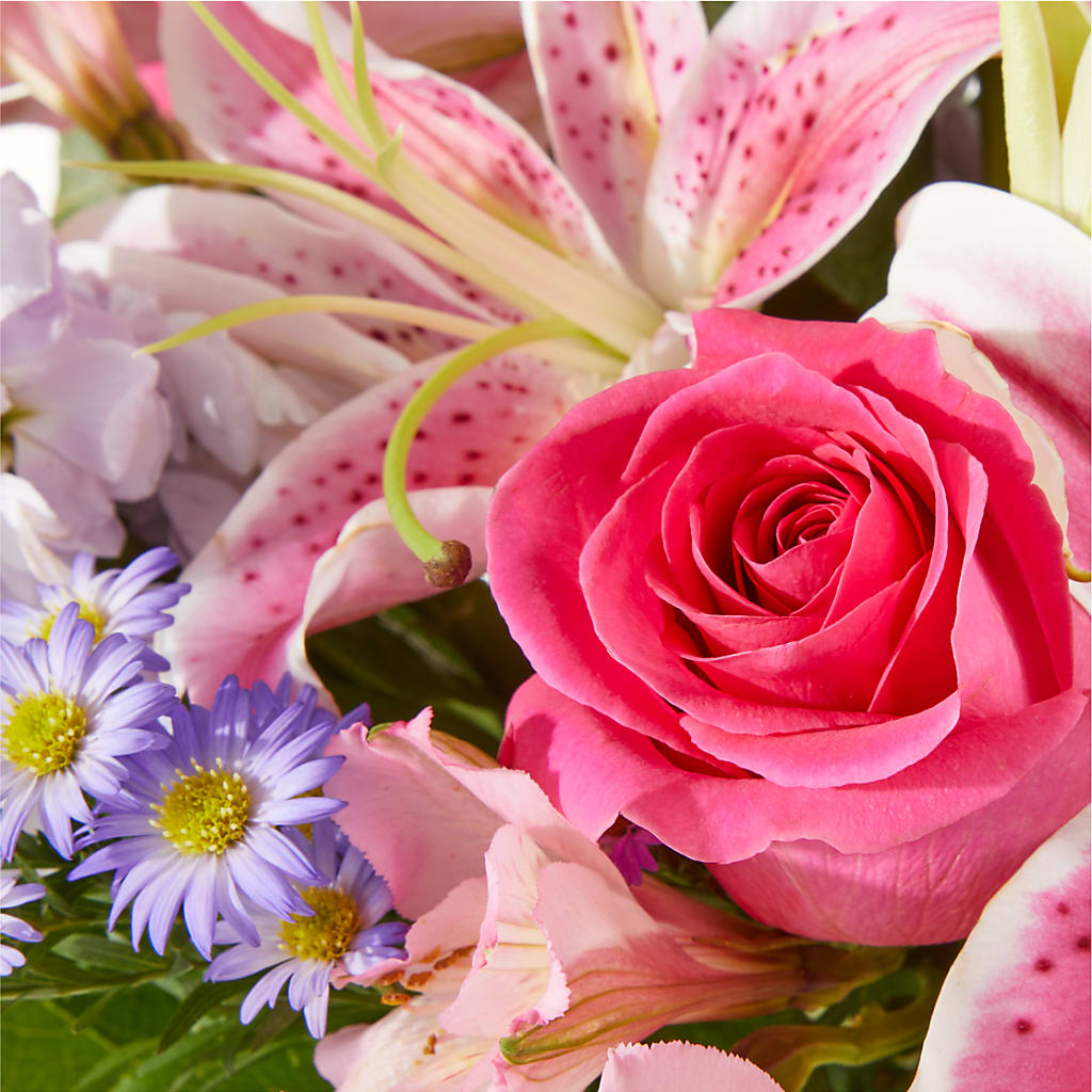 Pressing Petals Bouquet –  Oak Ridge Floral Company Llc, Oak Ridge TN