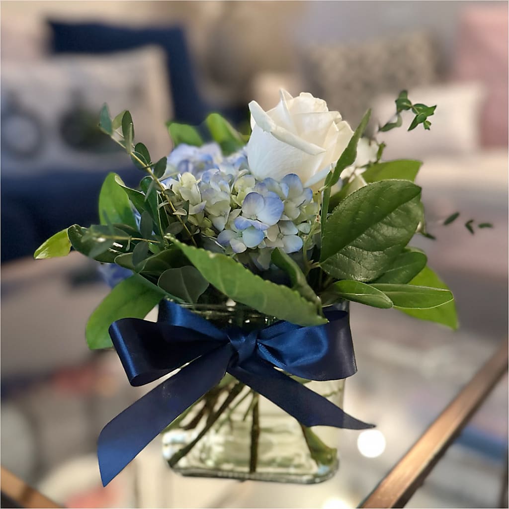 Sky Blue Delight Bouquet –  Oak Ridge Floral Company Llc, Oak Ridge TN
