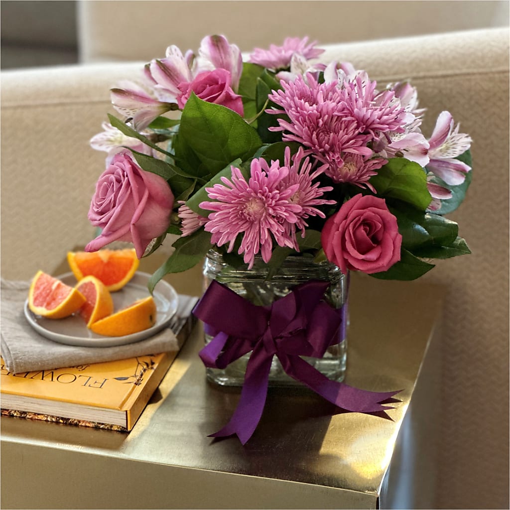 Sugarplum Bouquet –  Oak Ridge Floral Company Llc, Oak Ridge TN