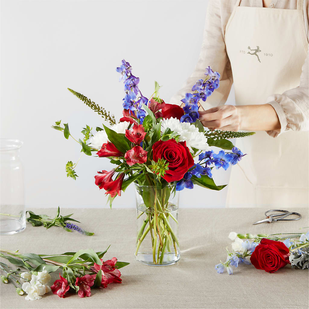 Star Spangled - A Florist Original –  Oak Ridge Floral Company Llc, Oak Ridge TN