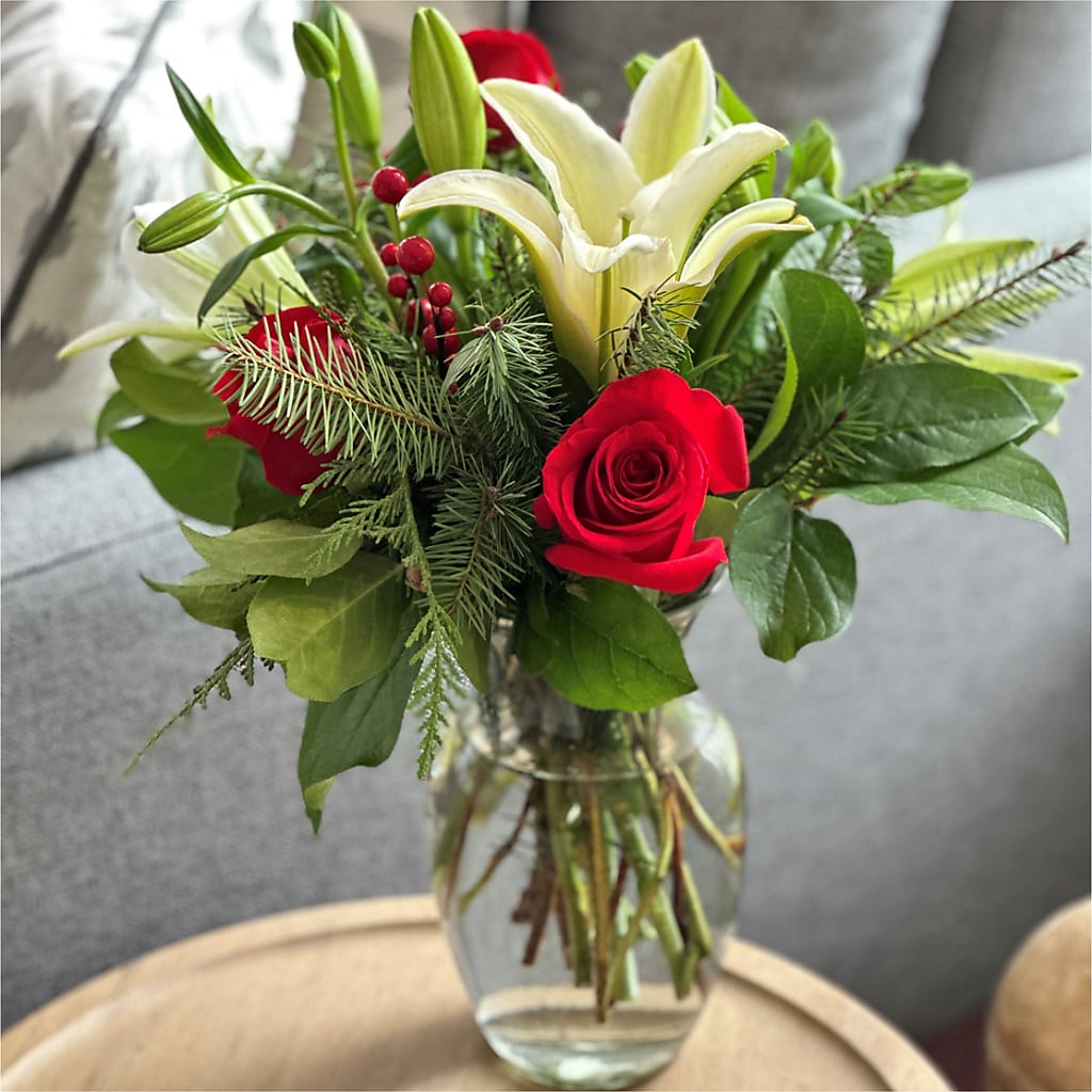 Sparkling Snowflakes Bouquet –  Oak Ridge Floral Company Llc, Oak Ridge TN