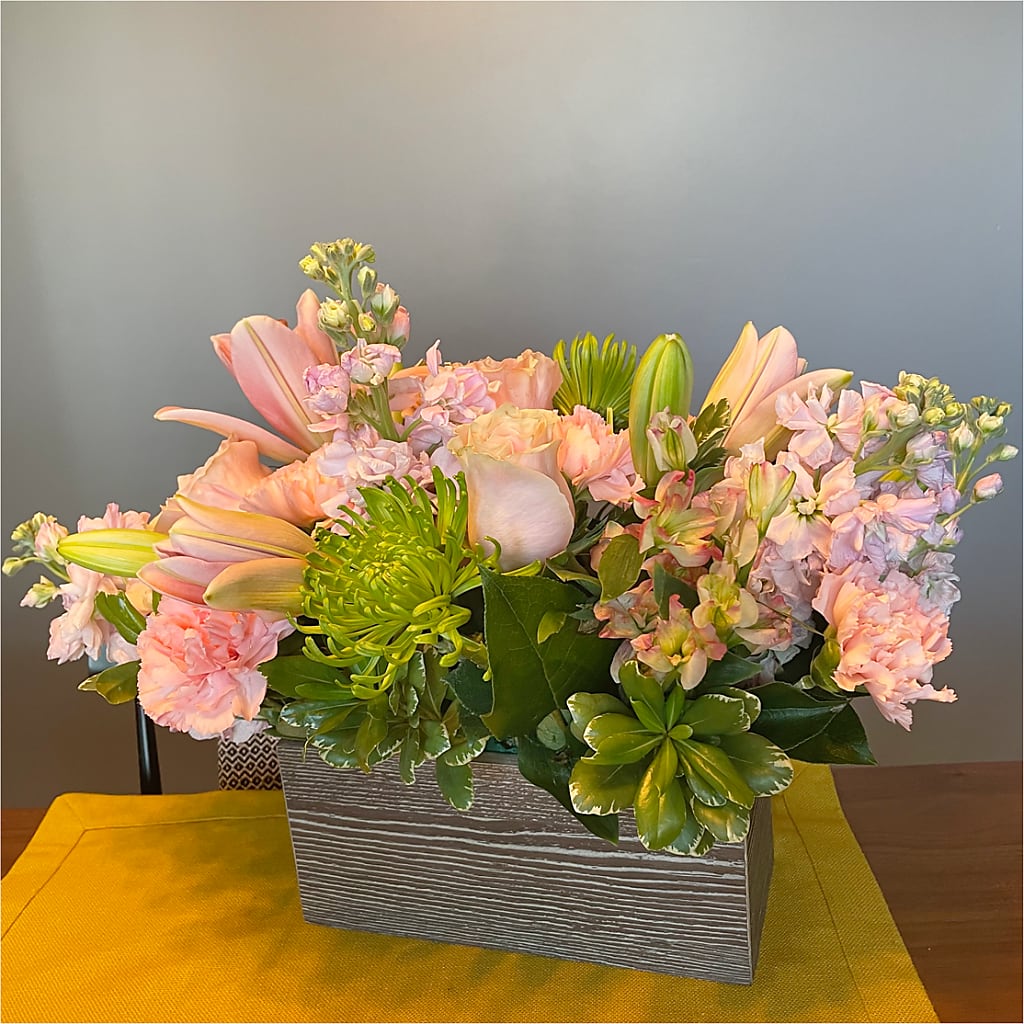 Beautiful Spirit Basket –  Oak Ridge Floral Company Llc, Oak Ridge TN