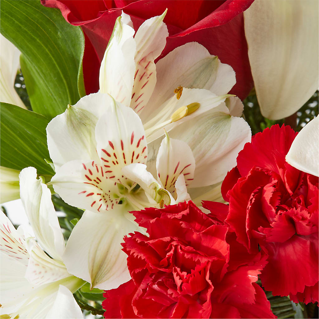 Holiday Season Bouquet –  Oak Ridge Floral Company Llc, Oak Ridge TN