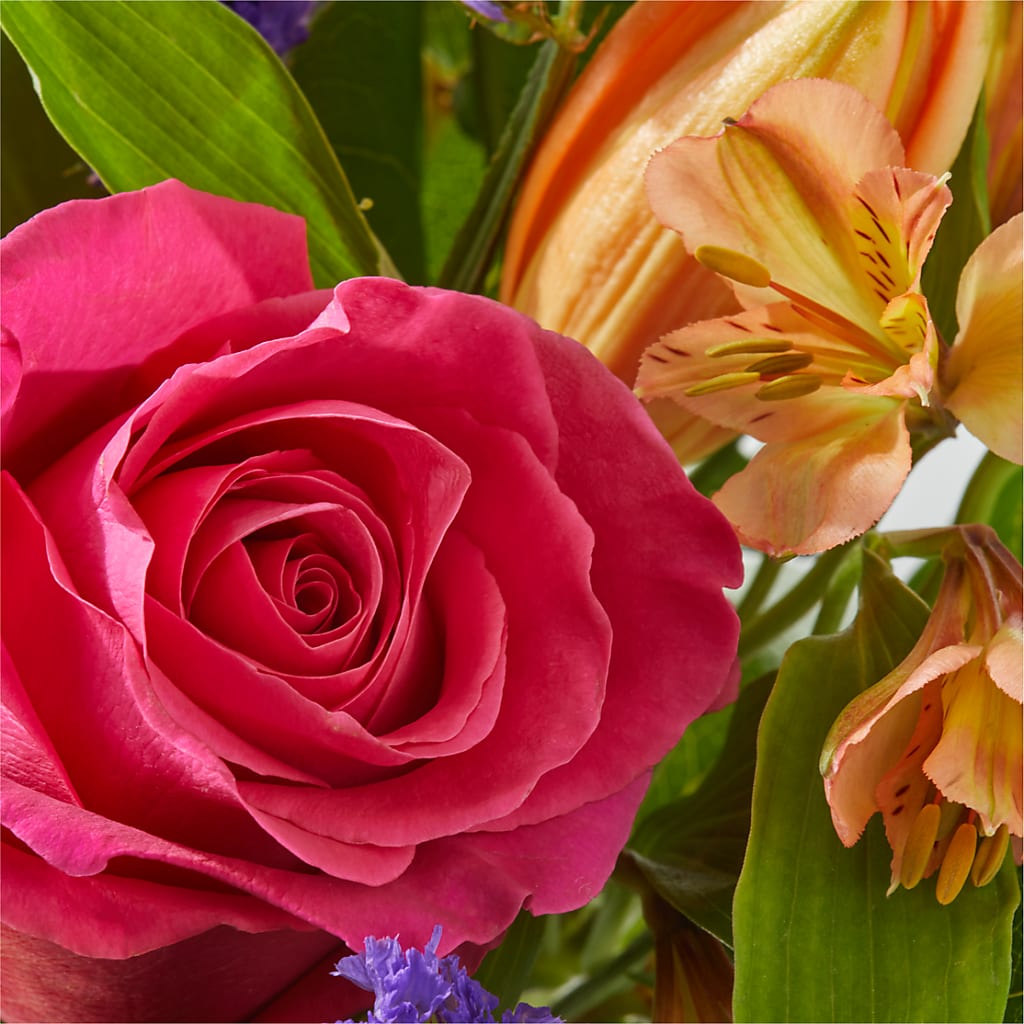 Joyful Bouquet –  Oak Ridge Floral Company Llc, Oak Ridge TN