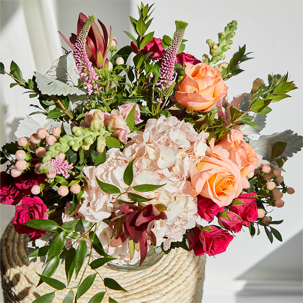 Glitz & Glam Bouquet –  Oak Ridge Floral Company Llc, Oak Ridge TN