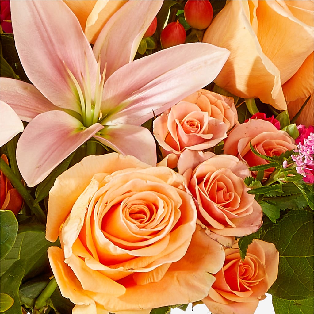 Bisous Bouquet –  Oak Ridge Floral Company Llc, Oak Ridge TN