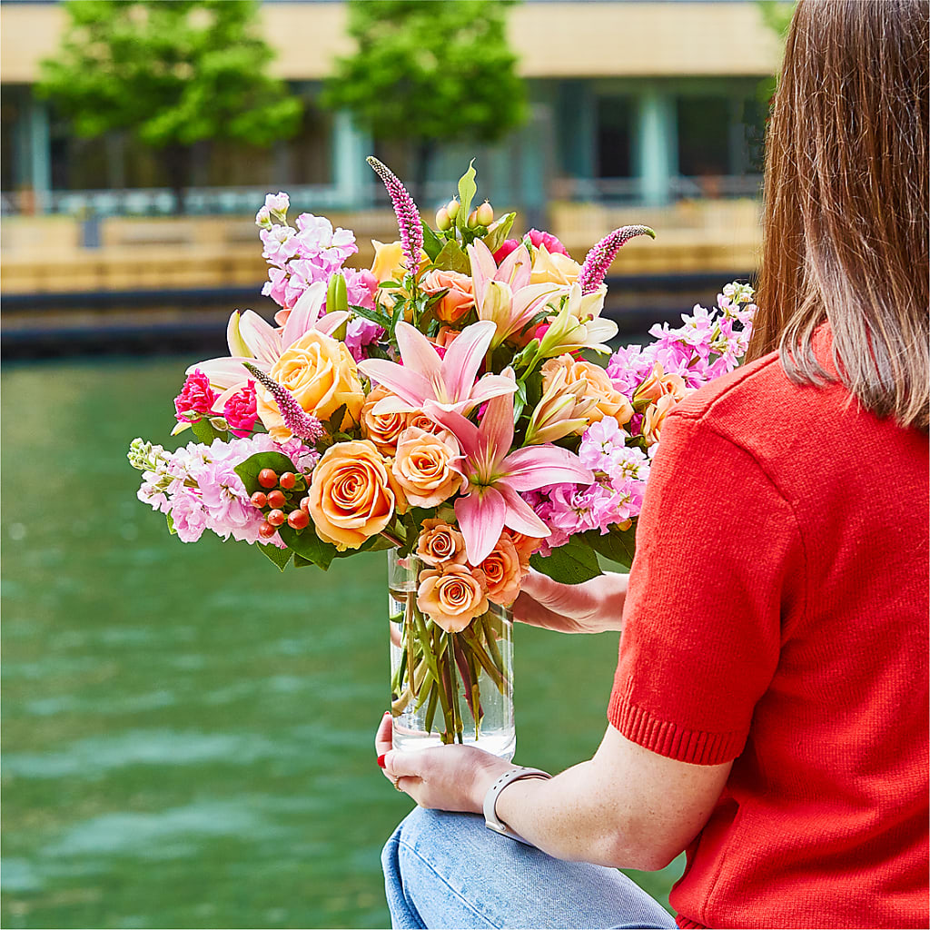Bisous Bouquet –  Oak Ridge Floral Company Llc, Oak Ridge TN