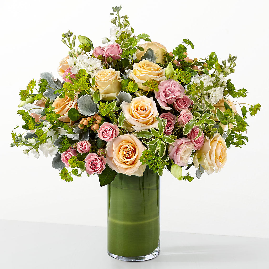 The Glamour Shot –  Oak Ridge Floral Company Llc, Oak Ridge TN