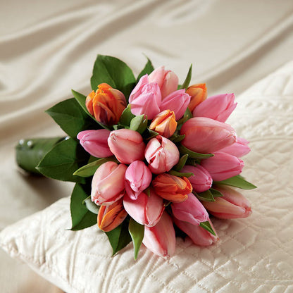 Embraceable Bouquet –  Oak Ridge Floral Company Llc, Oak Ridge TN