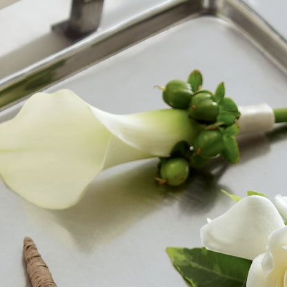 White Calla Boutonniere –  Oak Ridge Floral Company Llc, Oak Ridge TN