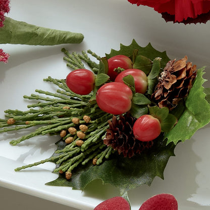Red Berry Boutonniere –  Oak Ridge Floral Company Llc, Oak Ridge TN